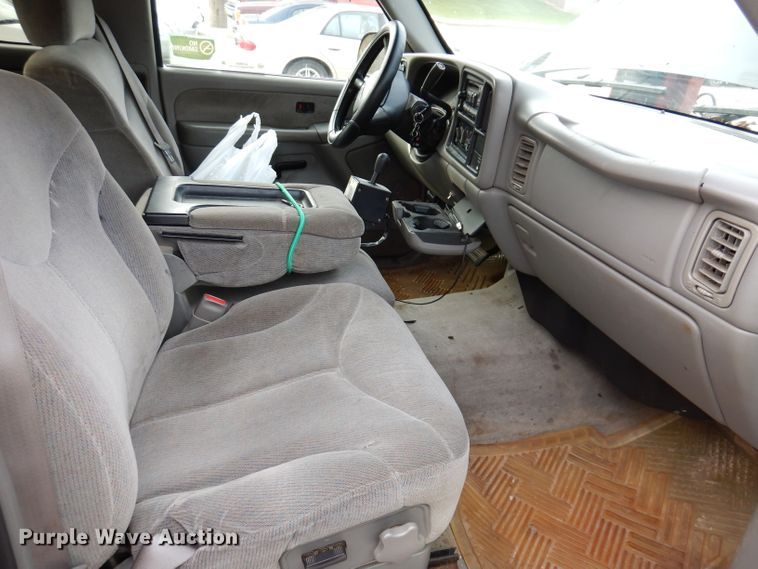 image for item KY9631 2000 GMC Sierra 1500  Ext. Cab pickup truck