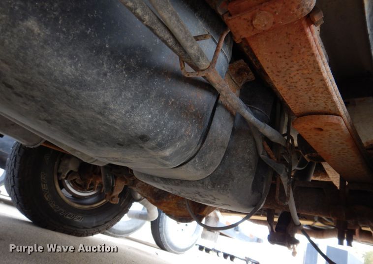 image for item KY9631 2000 GMC Sierra 1500  Ext. Cab pickup truck