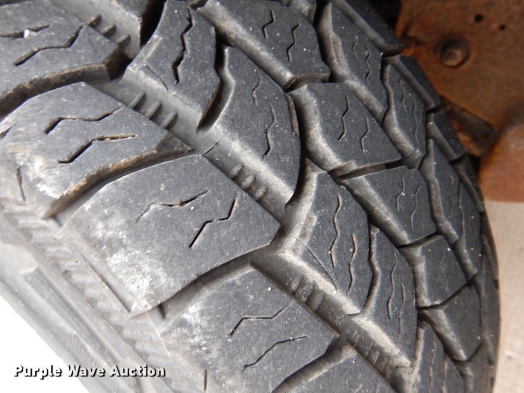 image for item KY9631 2000 GMC Sierra 1500  Ext. Cab pickup truck