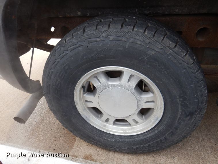 image for item KY9631 2000 GMC Sierra 1500  Ext. Cab pickup truck