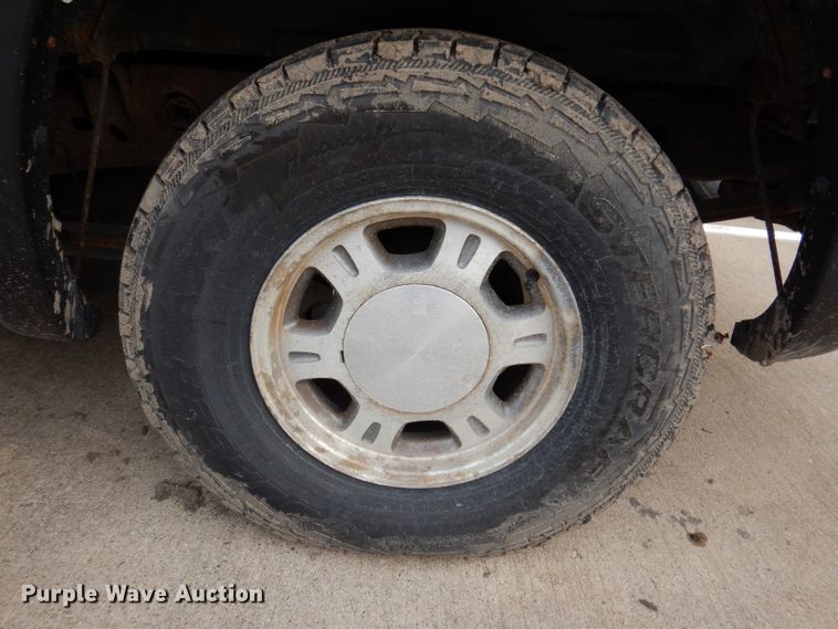 image for item KY9631 2000 GMC Sierra 1500  Ext. Cab pickup truck