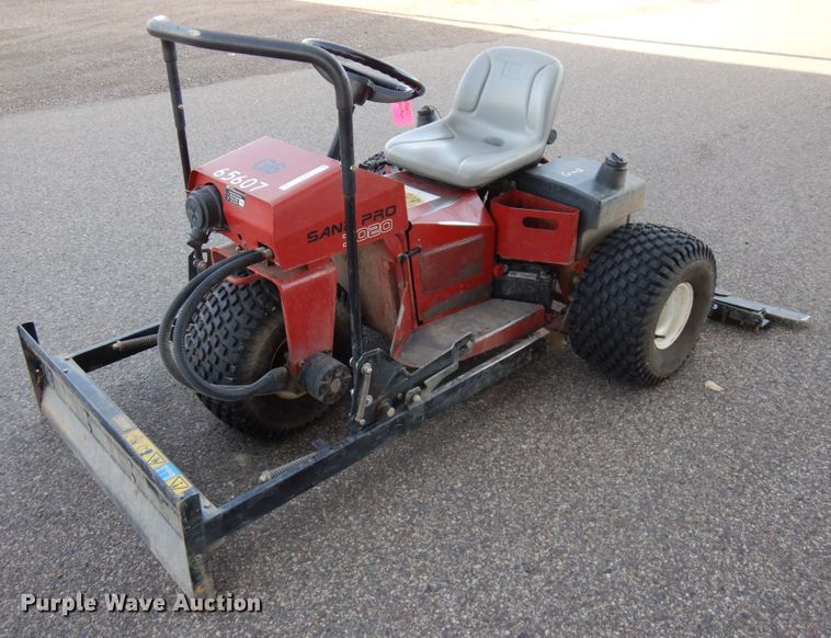 image for item JS9406 Toro 3020  sand pro bunker rake