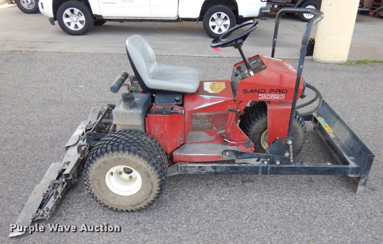 image for item JS9406 Toro 3020  sand pro bunker rake