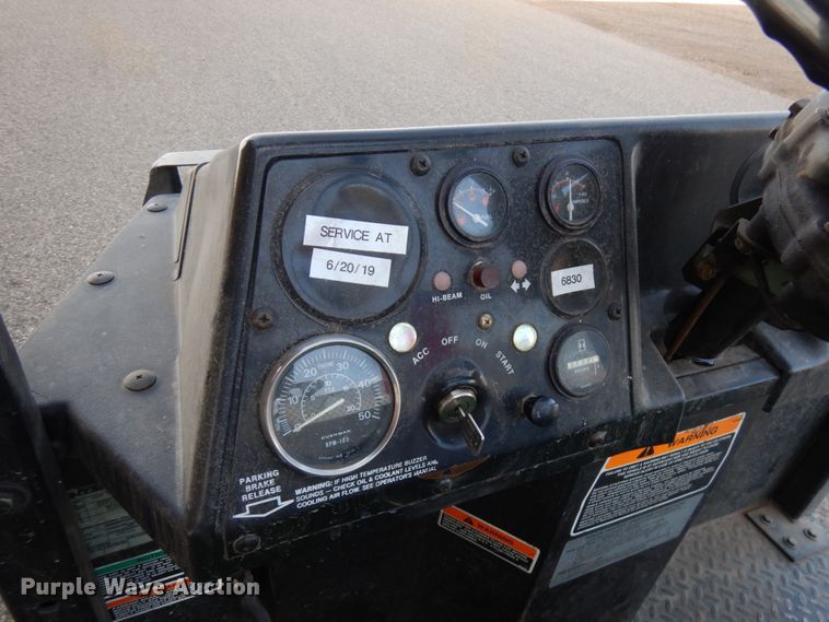 image for item JS9407 Cushman Turf Truckster  utility vehicle