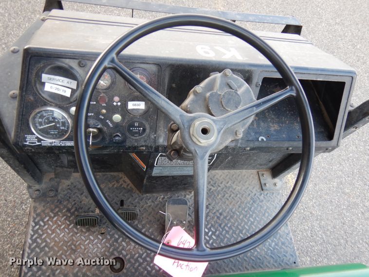 image for item JS9407 Cushman Turf Truckster  utility vehicle