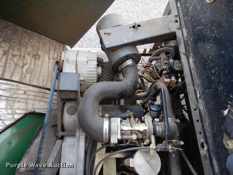 image for item JS9407 Cushman Turf Truckster  utility vehicle