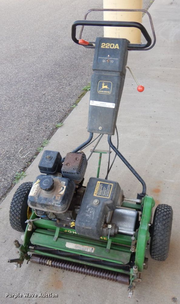 image for item JS9426 John Deere 220A  reel mower