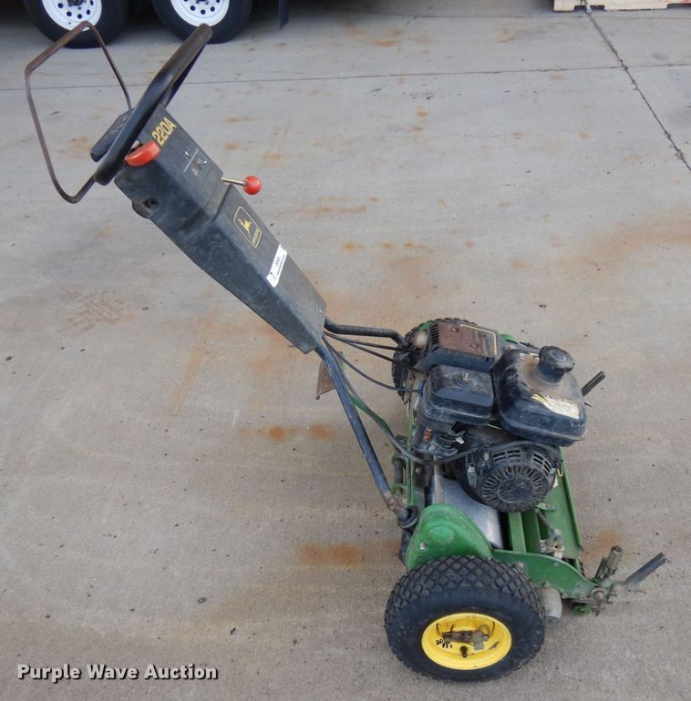 image for item JS9426 John Deere 220A  reel mower