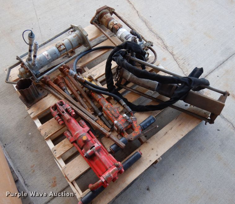 image for item JS9428 (3) post tampers