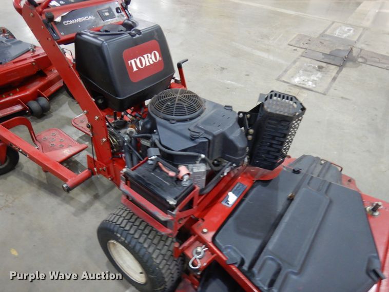 image for item JS9432 Toro 30489  lawn mower