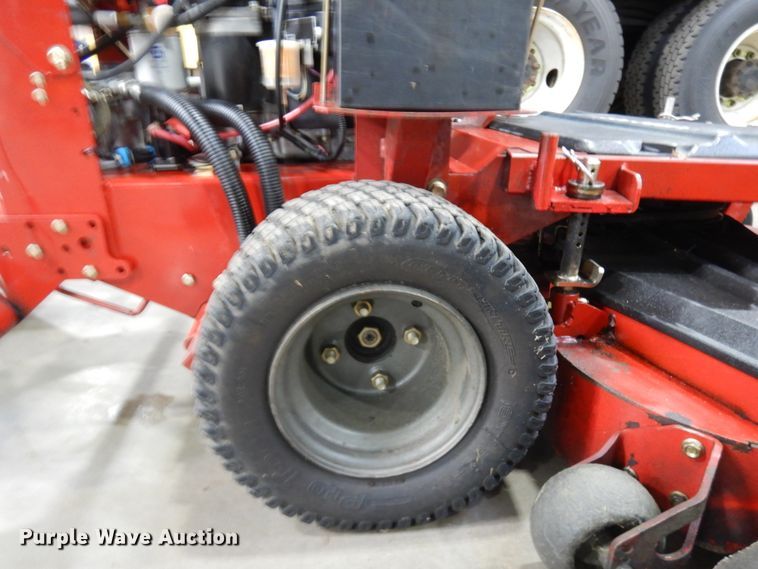 image for item JS9433 Toro 30489  lawn mower