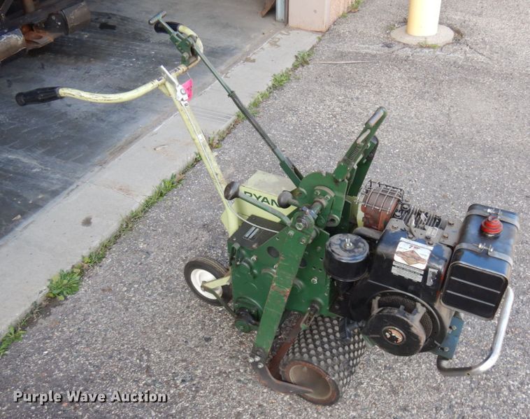 image for item KK9790 OMC Lincoln 44841-7710  sod cutter