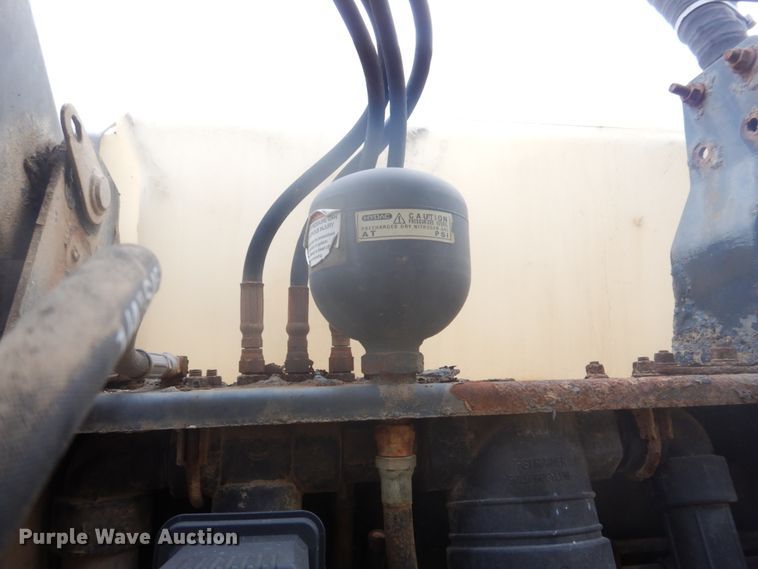 image for item DH8011 SpraCoupe 3440  sprayer