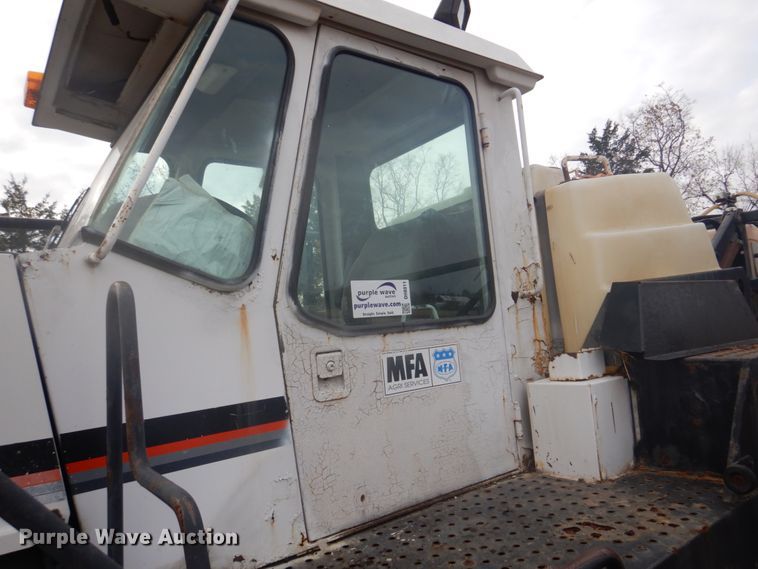 image for item DH8011 SpraCoupe 3440  sprayer