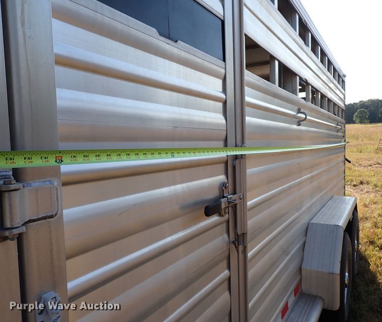 image for item DI5778 2017 Cimarron  livestock trailer