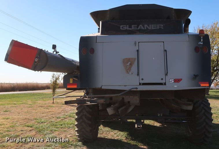 image for item DJ2408 2016 Gleaner S97 Super Series  RWA combine