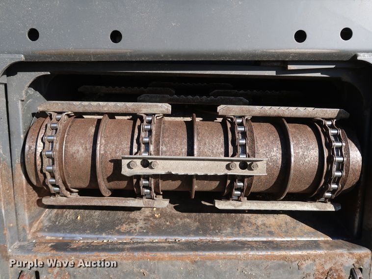 image for item DJ2408 2016 Gleaner S97 Super Series  RWA combine