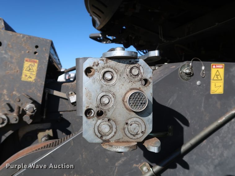 image for item DJ2408 2016 Gleaner S97 Super Series  RWA combine