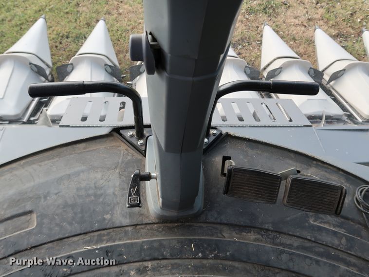 image for item DJ2408 2016 Gleaner S97 Super Series  RWA combine