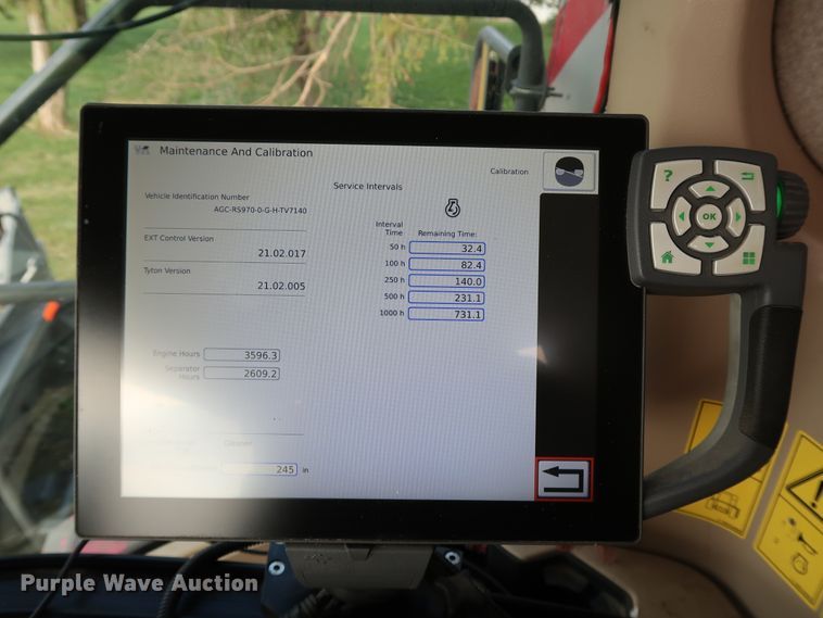 image for item DJ2408 2016 Gleaner S97 Super Series  RWA combine