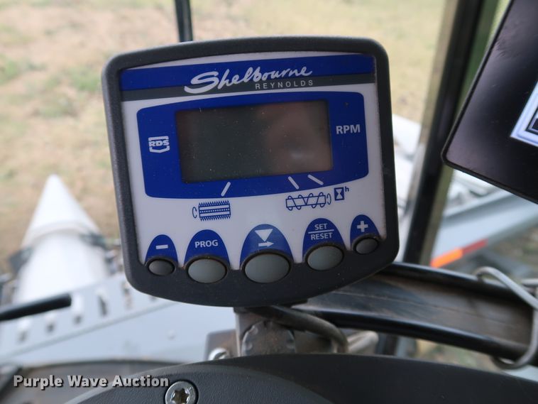 image for item DJ2408 2016 Gleaner S97 Super Series  RWA combine