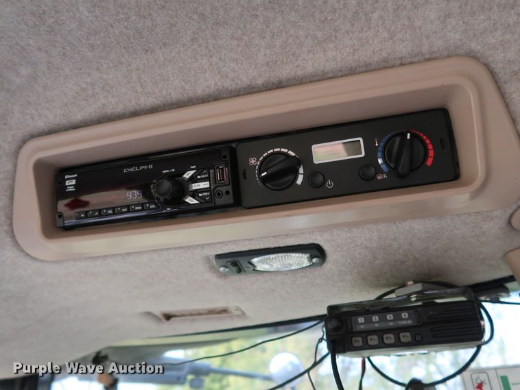 image for item DJ2408 2016 Gleaner S97 Super Series  RWA combine