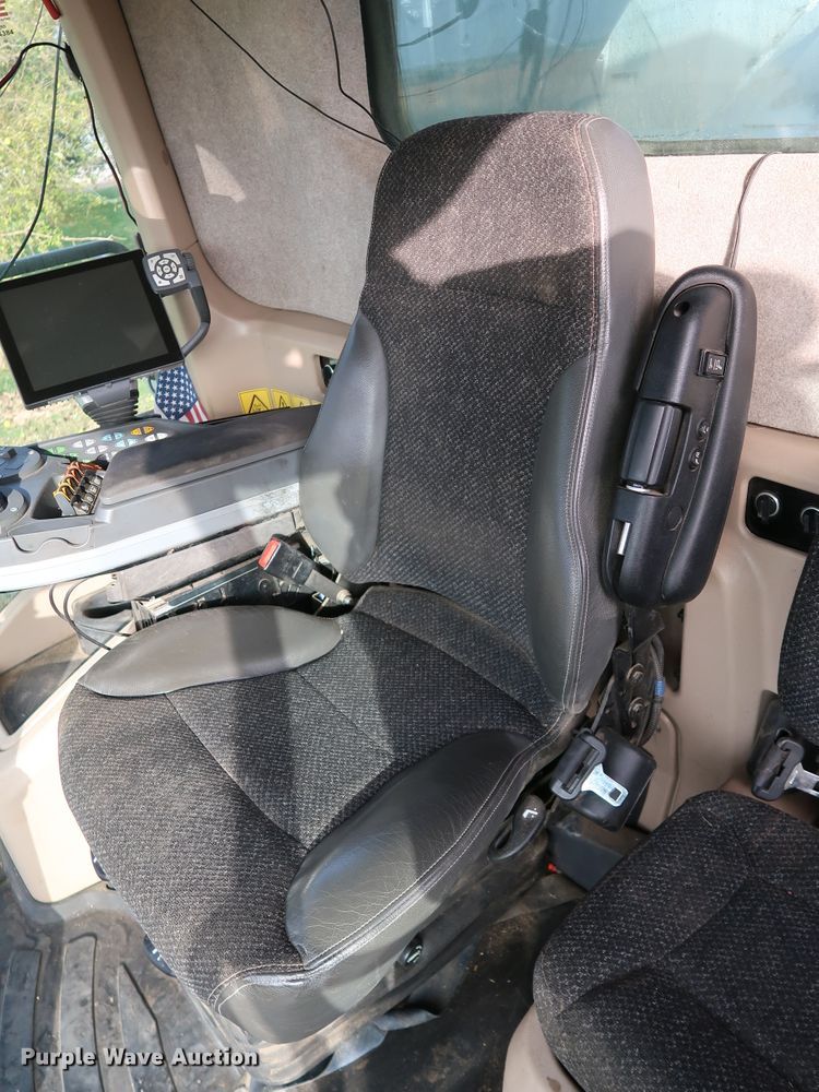 image for item DJ2408 2016 Gleaner S97 Super Series  RWA combine