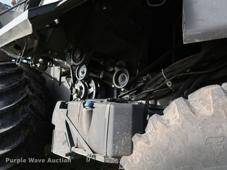 image for item DJ2408 2016 Gleaner S97 Super Series  RWA combine