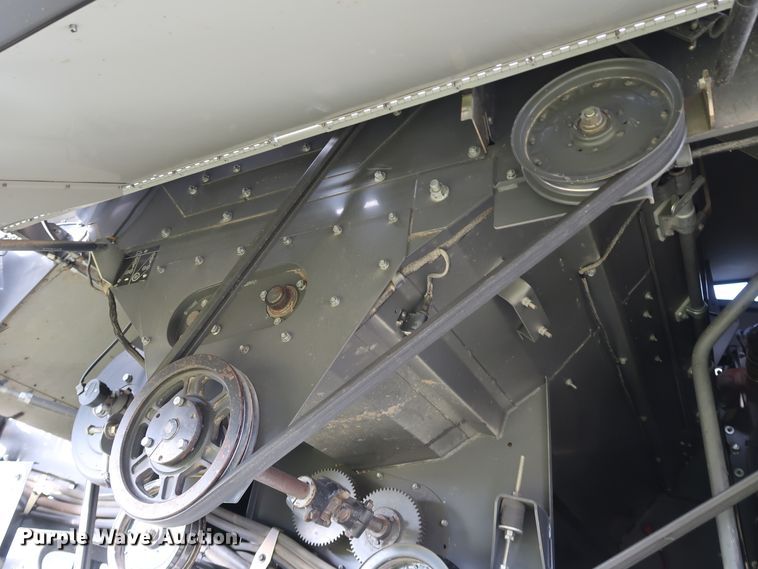 image for item DJ2408 2016 Gleaner S97 Super Series  RWA combine