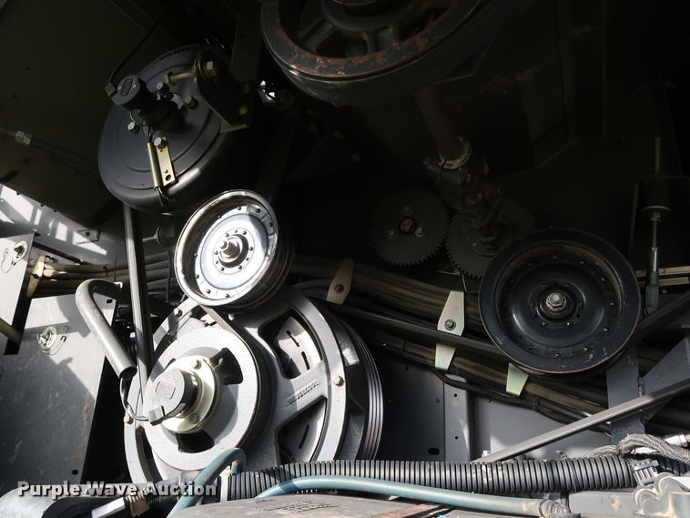 image for item DJ2408 2016 Gleaner S97 Super Series  RWA combine