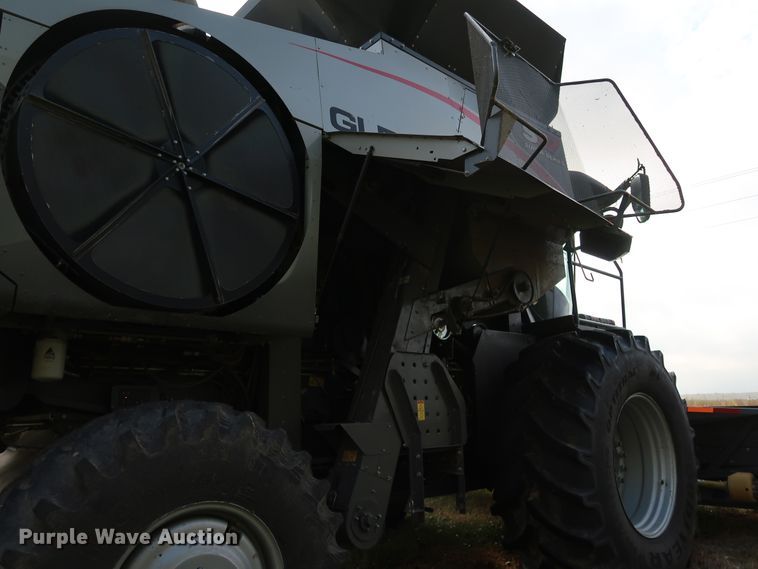 image for item DJ2408 2016 Gleaner S97 Super Series  RWA combine