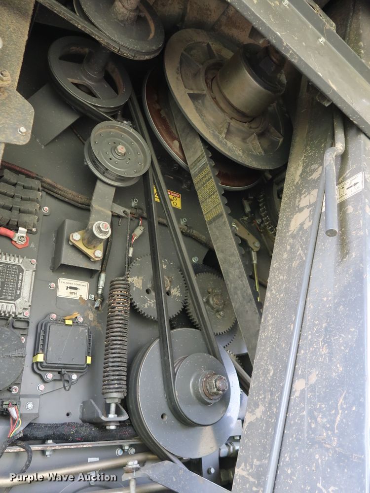 image for item DJ2408 2016 Gleaner S97 Super Series  RWA combine