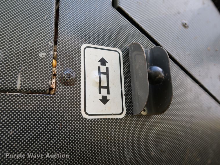 image for item DJ2408 2016 Gleaner S97 Super Series  RWA combine