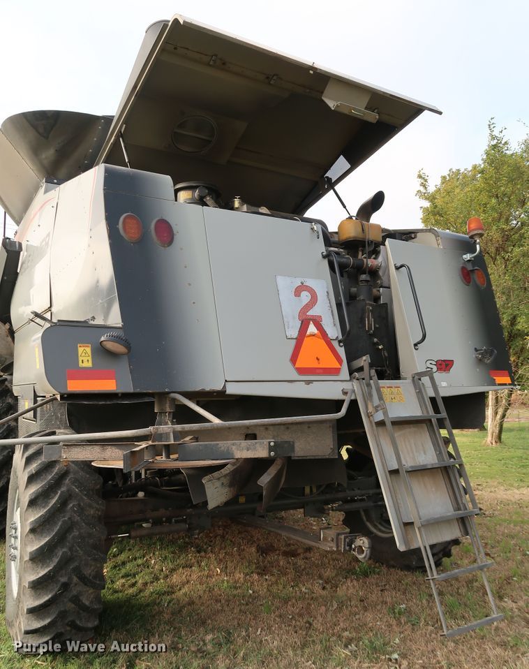 image for item DJ2408 2016 Gleaner S97 Super Series  RWA combine