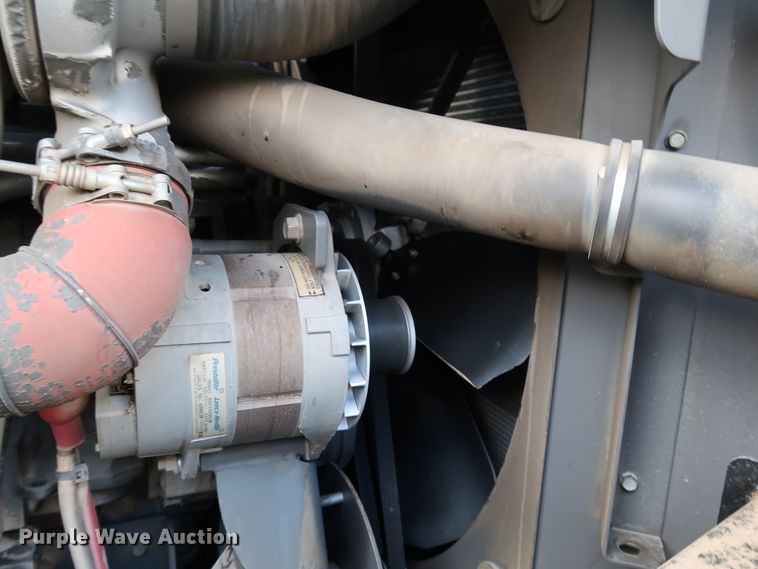 image for item DJ2408 2016 Gleaner S97 Super Series  RWA combine