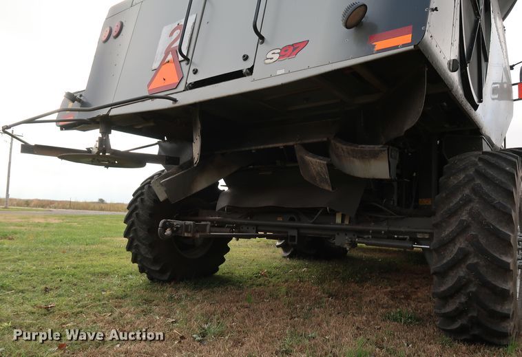 image for item DJ2408 2016 Gleaner S97 Super Series  RWA combine