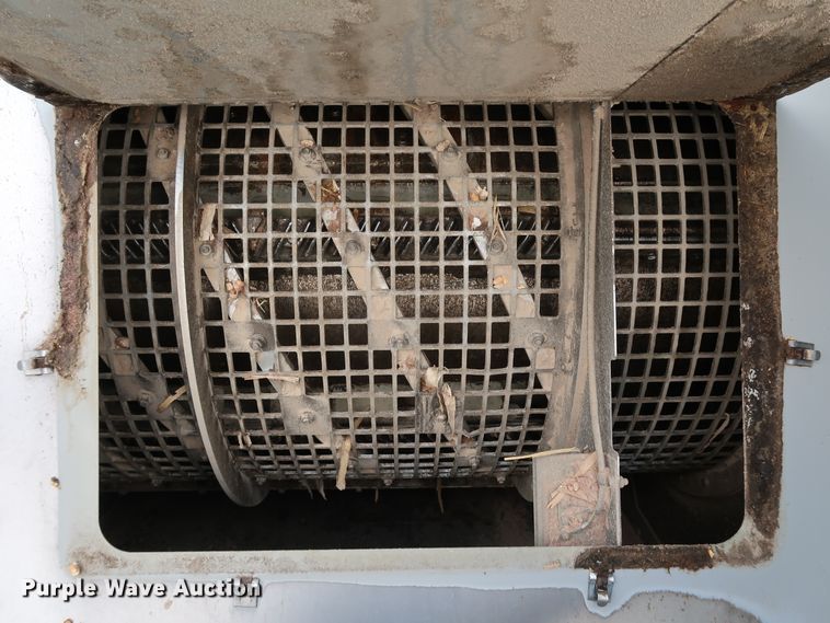 image for item DJ2408 2016 Gleaner S97 Super Series  RWA combine