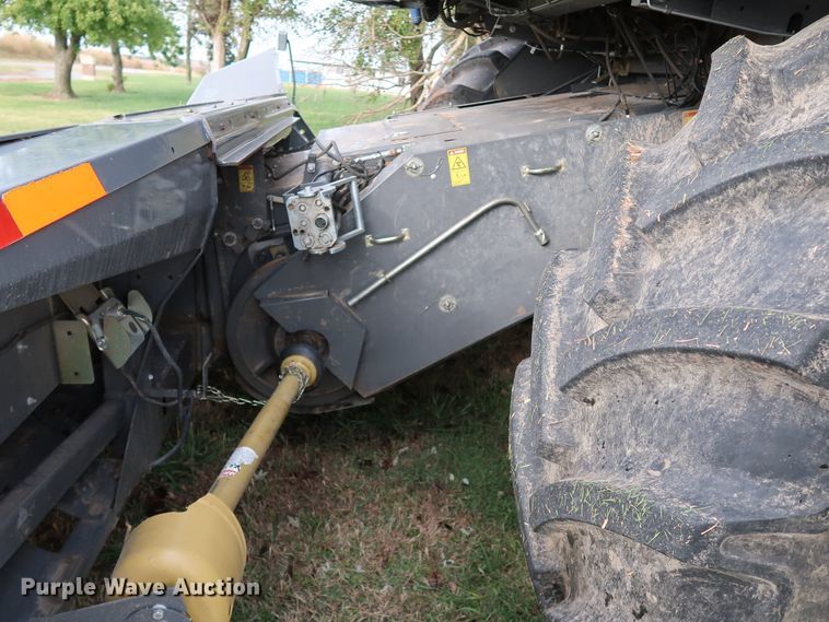 image for item DJ2408 2016 Gleaner S97 Super Series  RWA combine