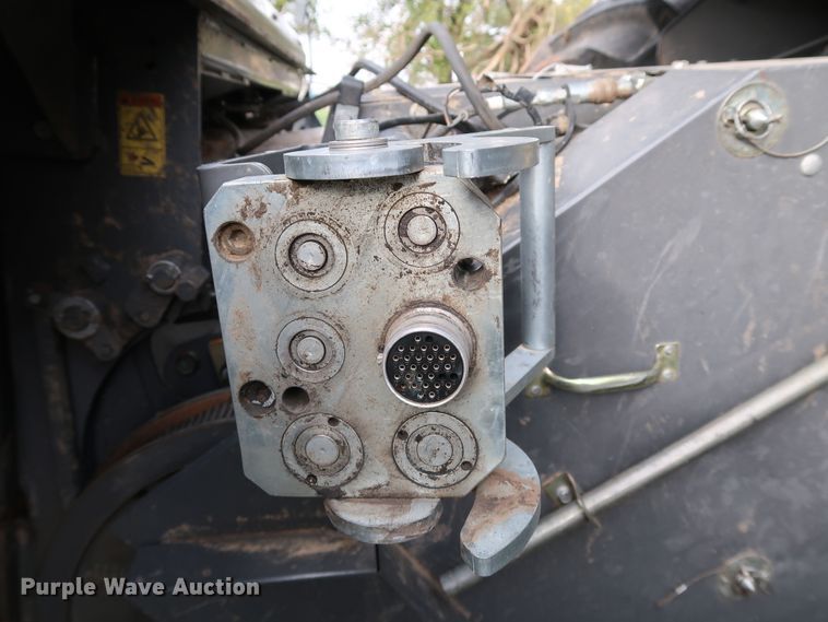 image for item DJ2408 2016 Gleaner S97 Super Series  RWA combine