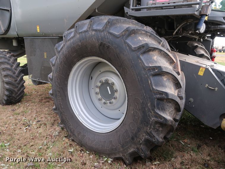 image for item DJ2408 2016 Gleaner S97 Super Series  RWA combine