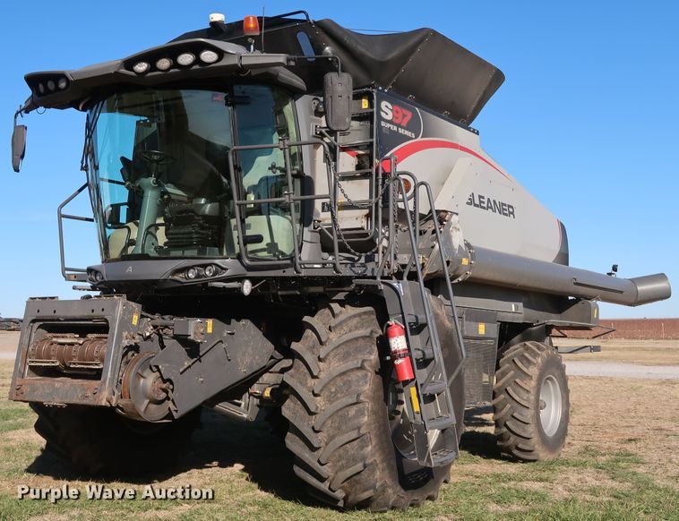 image for item DJ2409 2016 Gleaner S97 Super Series  combine