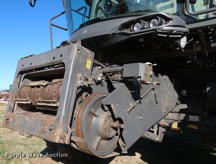 image for item DJ2409 2016 Gleaner S97 Super Series  combine