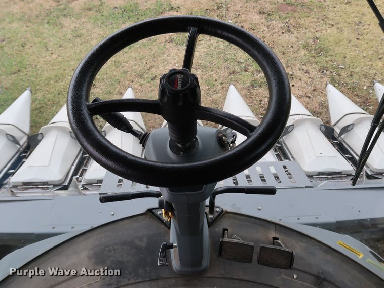 image for item DJ2409 2016 Gleaner S97 Super Series  combine