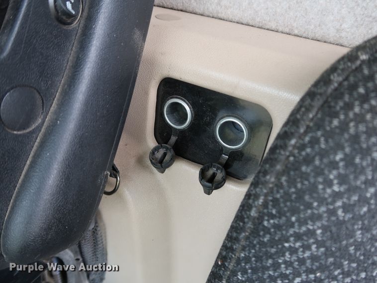 image for item DJ2409 2016 Gleaner S97 Super Series  combine