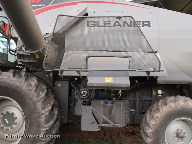 image for item DJ2409 2016 Gleaner S97 Super Series  combine