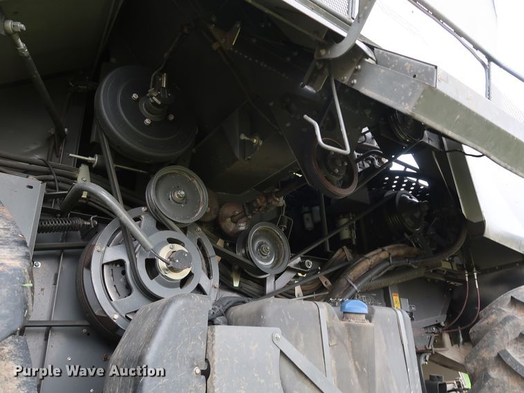 image for item DJ2409 2016 Gleaner S97 Super Series  combine