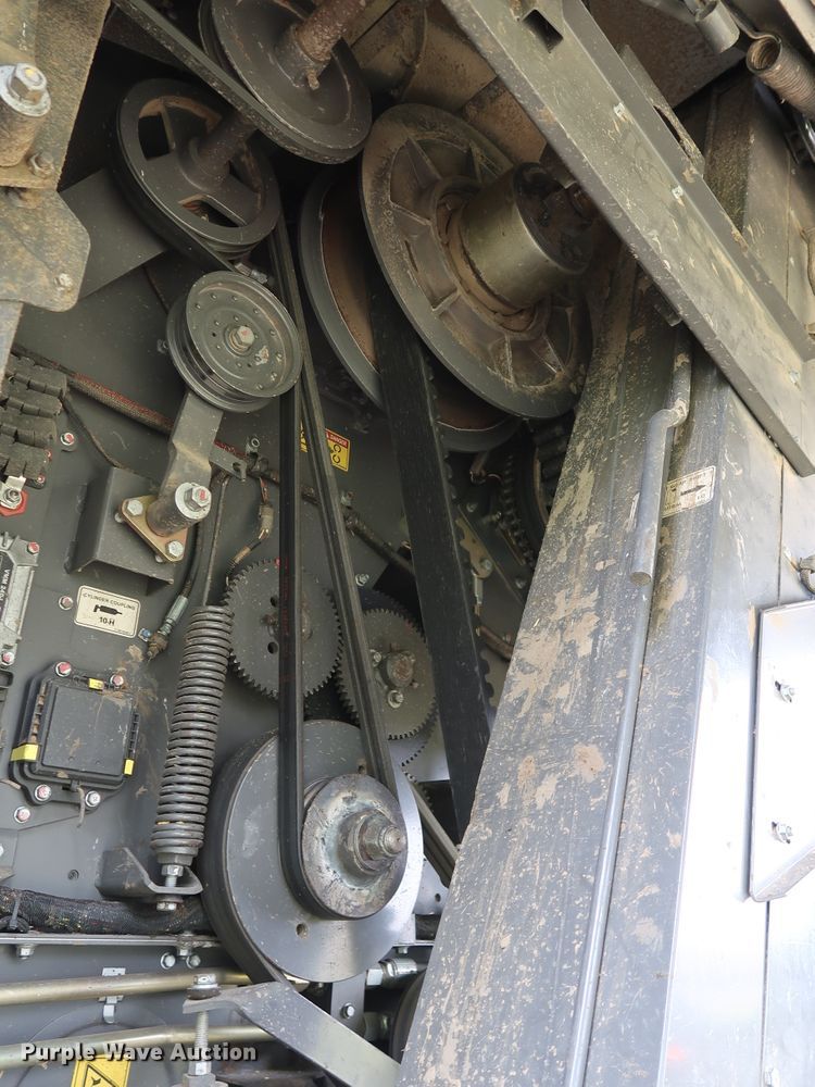 image for item DJ2409 2016 Gleaner S97 Super Series  combine