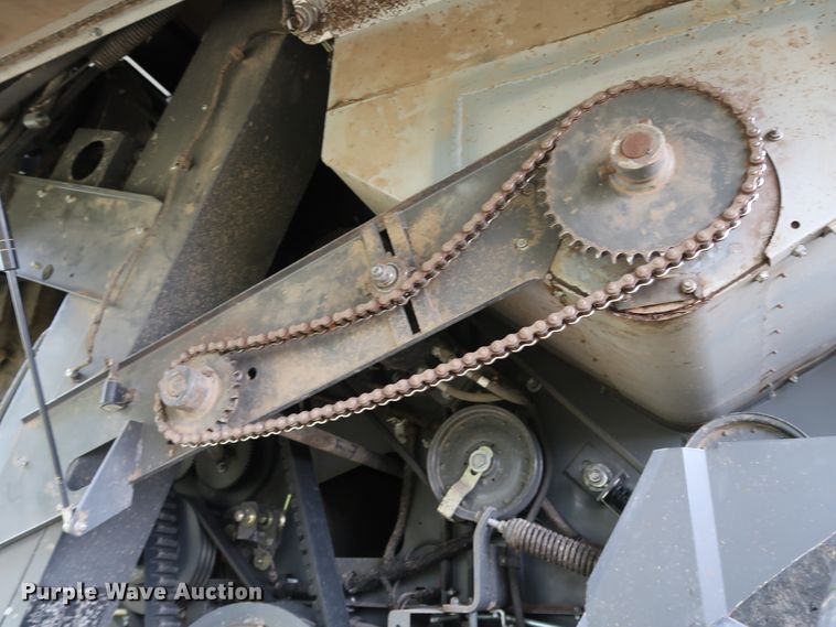 image for item DJ2409 2016 Gleaner S97 Super Series  combine