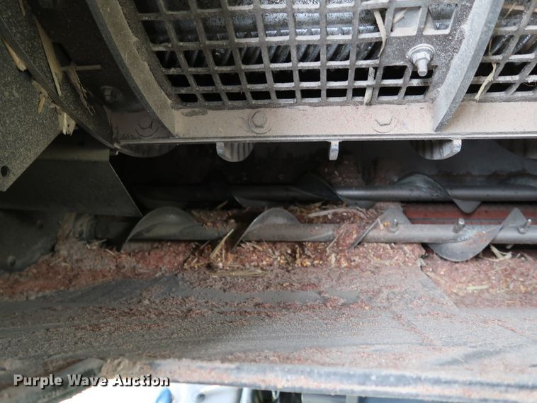 image for item DJ2409 2016 Gleaner S97 Super Series  combine