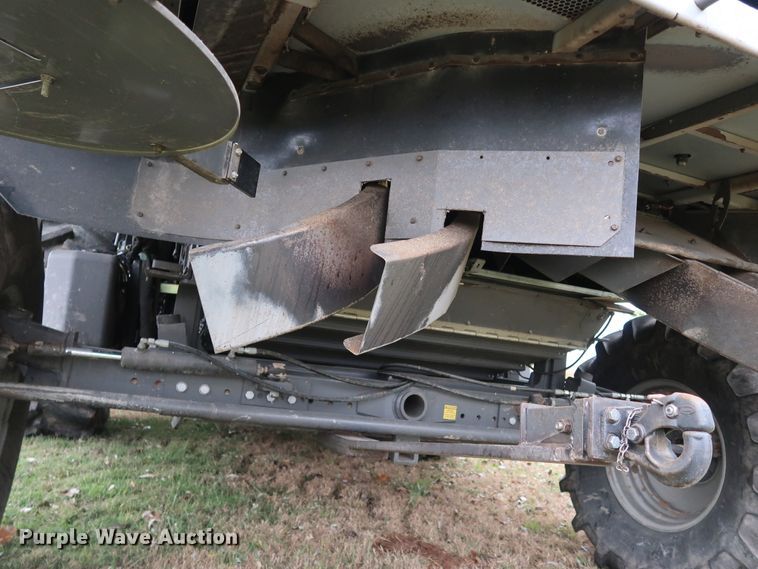 image for item DJ2409 2016 Gleaner S97 Super Series  combine